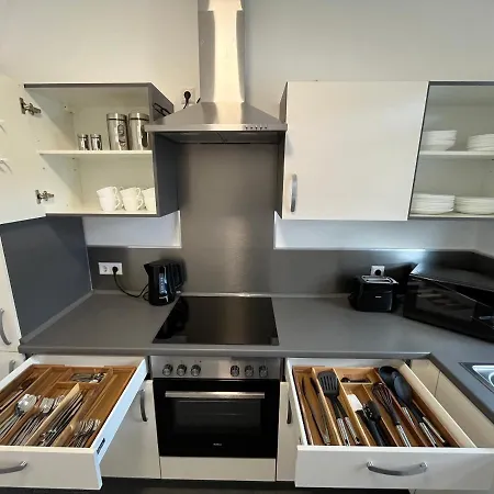 Premium 70qm 2 Kueche, Balkon, Smart Tv, Wifi Апартаменты