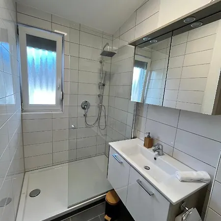 Апартаменты Premium 70qm 2 Kueche, Balkon, Smart Tv, Wifi *